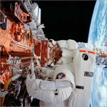 Poster EVA Astronaut wartet das Hubble-Teleskop
