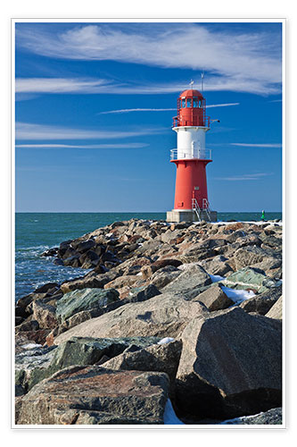 Poster Leuchtturm an der Küste der Ostsee in Warnemünde