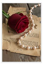 Poster Rote Rose, Perlen und Brief