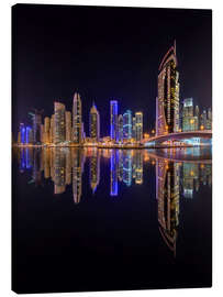 Leinwandbild  Dubai Yachthafen in tiefschwarz
