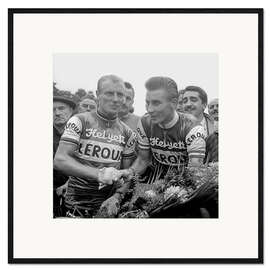 Gerahmter Kunstdruck  Andre Darrigade gratuliert Jacques Anquetil, Paris, 3. September 1960